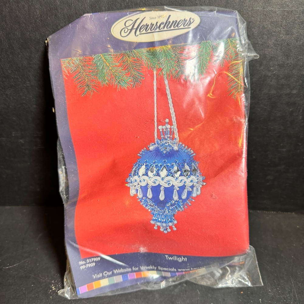 Vintage Herrschners Twilight Blue Holiday Ornament Kit [Item 0218]